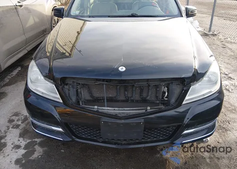 2013 Mercedes-Benz C 300 Luxury 4Matic from USA, damaged, VIN WDDGF8ABXDR262899